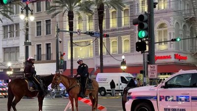 اختبأ على أنه وحش، رجل يرعب الأطفال في أمريكا