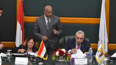 بحوث الإسكان والبناء يوقع بروتوكولا لتفعيل الكود المصري لاستخدام ذوي الهمم