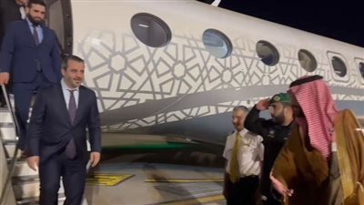 وفد سوري يضم وزيري الخارجية والدفاع ورئيس الاستخبارات يصل إلى السعودية