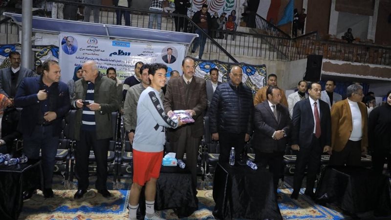 محافظ سوهاج يشهد