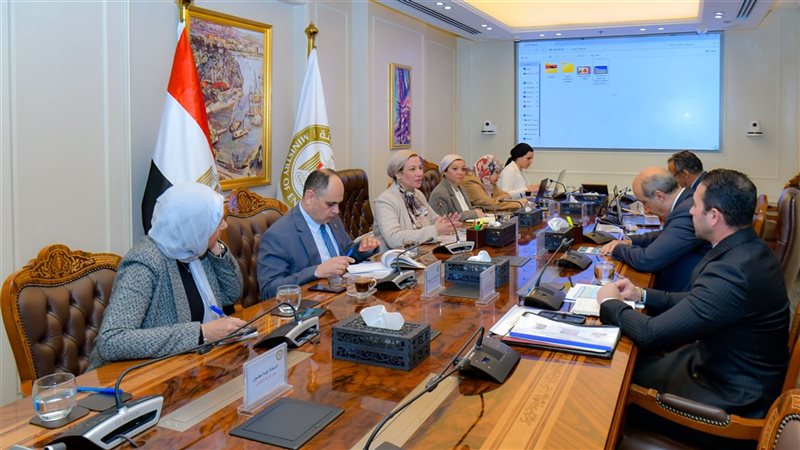 وزير الطيران المدني
