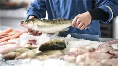 تفسير رؤية بائع السمك في المنام وعلاقته بزوال الهموم وتفريج الكرب 