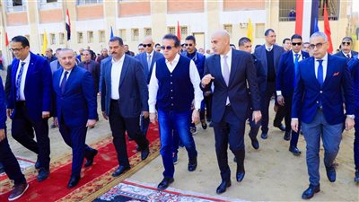 وزيرا الصحة والتعليم يتفقدان أعمال مبادرة 