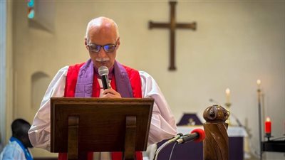 رئيس الأسقفية: معمودية المسيح هي إعلان مستمر لعمل الله فينا