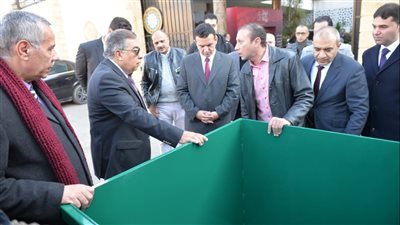 توزيع 500 حاوية جديدة لجمع القمامة في الدقهلية