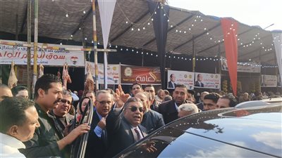 بأسعار مخفضة تصل إلى 35%، إقبال كبير على منتجات سوق اليوم الواحد بالدقهلية