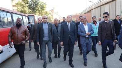 محافظ القاهرة يتفقد مول المواردى بالسيدة زينب
