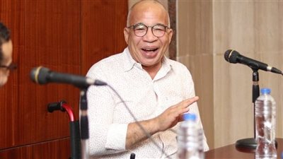 أحمد العوضي يلبي طلب شريف الدسوقي