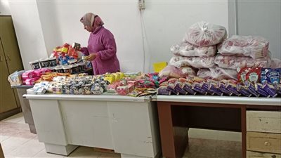 ضبط 1000عبوة أغذية فاسدة خلال حملة تموينية بالإسماعيلية (صور) 