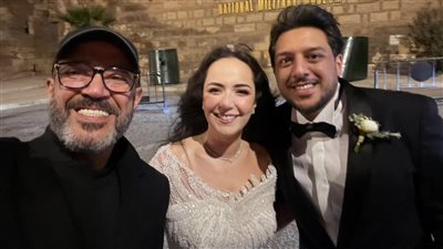 نجمة مسرح مصر تحتفل بزفافها، وأشرف عبد الغفور أبرز الحضور