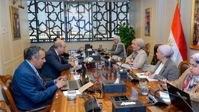 البيئة: استبدال المنتجات البلاستيكية بأخرى صديقة للبيئة في المطارات