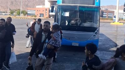 مغادرة ثاني فوج من السوريين العائدين لبلادهم عبر ميناء نويبع البحري