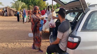 مسئولون ليبيون يدعون إلى توزيع اللاجئين السودانيين على المدن