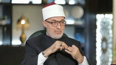 مفتي الجمهورية يوضح حكم بناء الكنائس وحق المسيحية على زوجها المسلم (فيديو)