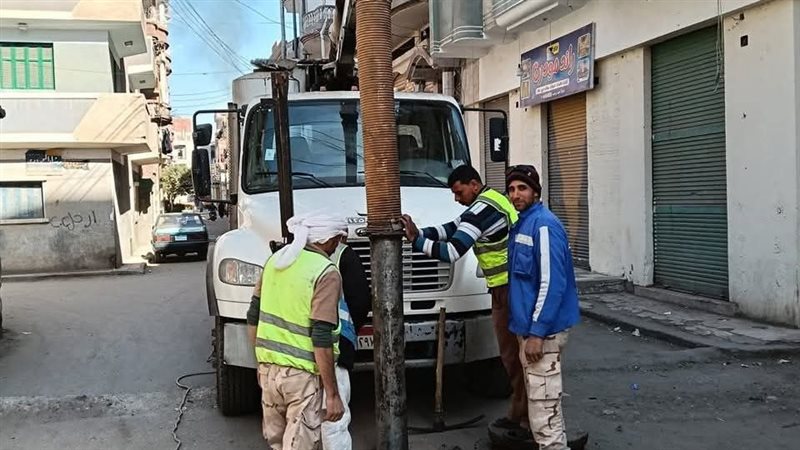 استمرار تطهير خطوط