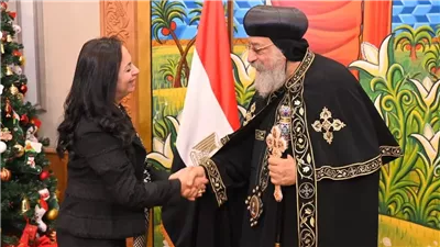 وزيرة التضامن تزور البابا تواضروس للتهنئة بعيد الميلاد المجيد (صور)