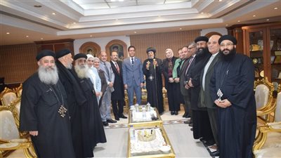 رئيس جامعة بنها يهنئ مطراني بنها وقويسنا وشبرا الخيمة بعيد الميلاد