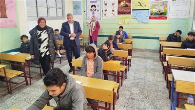 تعليم الشرقية يتابع امتحانات إدارة شرق الزقازيق 