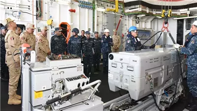 وزير الدفاع والإنتاج الحربي يتفقد قاعدة الإسكندرية البحرية (فيديو وصور) 