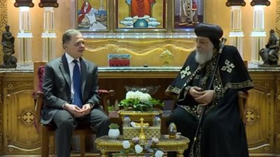 وزير الداخلية لـ البابا تواضروس: التاريخ سجل العديد من المواقف الوطنية للكنيسة