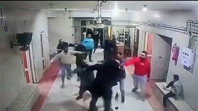 النيابة تحقق مع المتهمين بالاعتداء على ممرض داخل مستشفى حكومي بالتبين