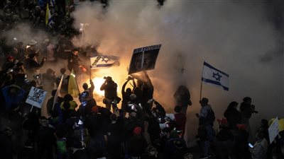  مظاهرات حاشدة في إسرائيل تطالب بعقد صفقة تبادل أسرى مع حماس (فيديو)