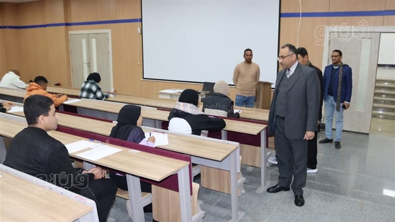 امتحانات الجامعات