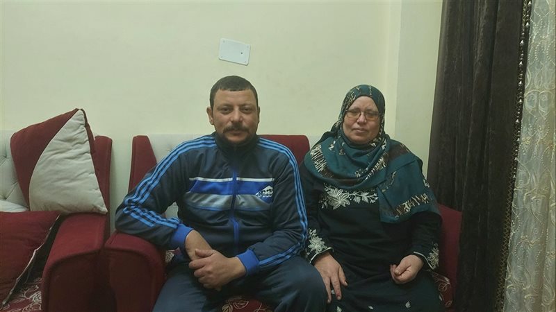 أحمد ووالدته، فيتو