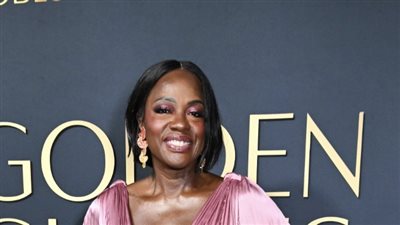 فيولا ديفيس تحصل على جائزة 