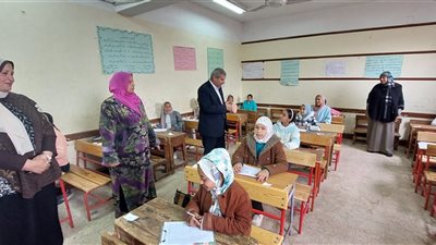 وكيل تعليم الشرقية يتابع سير الامتحانات بإدارة الإبراهيمية