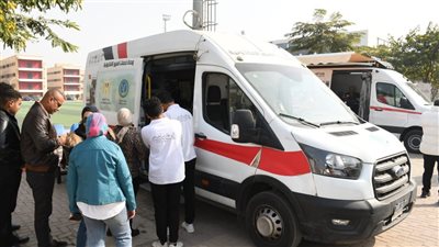 إقبال على خدمات وزارة الداخلية بحرم المدينة الجامعية بعين شمس