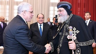 النائب العام ورئيس مجلس القضاء الأعلى يزوران البابا تواضروس للتهنئة بعيد الميلاد المجيد