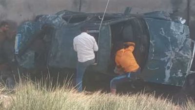 مصرع شخص وإصابة 2 آخرين في انقلاب ملاكي بأسيوط