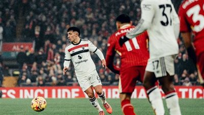 مارتينيز يسجل الهدف الأول لـ اليونايتد في شباك ليفربول 