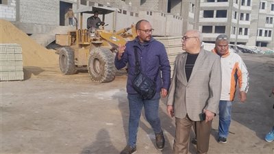 نائب رئيس جامعة دمنهور يتفقد أعمال تطوير ورفع كفاءة المدينة الجامعية (صور)