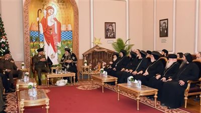 وزير الدفاع يهنئ البابا تواضروس الثاني بمناسبة عيد الميلاد المجيد (صور)