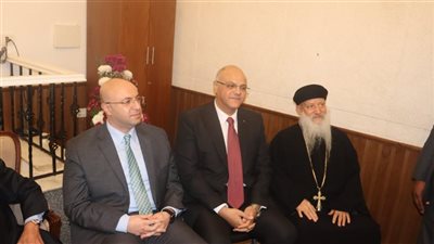 محافظ القليوبية يشهد قداس عيد الميلاد المجيد بمقر الكنيسة الإنجيلية بقصر الدوبارة بالقاهرة