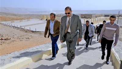 محافظ سوهاج يوجه بوضع تصور كامل لتطوير منطقة التل الأثري بالديابات