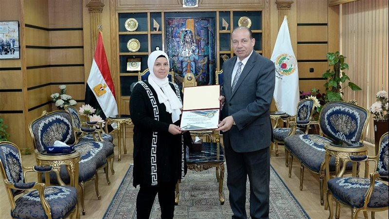 رئيس جامعة المنصورة،