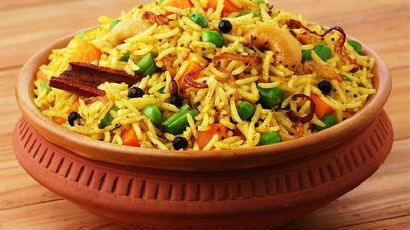 الأرز البسمتي بالخضار
