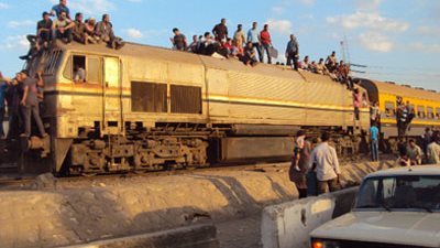 عقوبة الركوب على أسطح القطارات وفق القانون