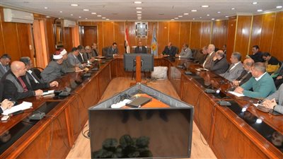 استمرار عمل سوق اليوم الواحد وفتح المخابز المغلقة بعد تسوية أوضاعها بأسيوط