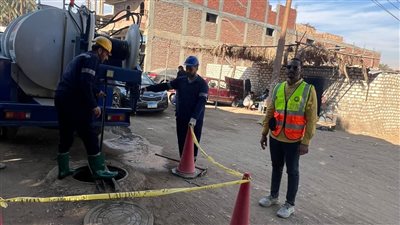 تطهير شبكات الصرف الصحى بـ ٩ مدن و٥٢ قرية في سوهاج