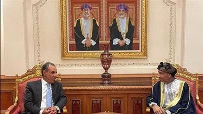علاقات تاريخية واستراتيجية، تفاصيل لقاء وزير الخارجية مع نائب رئيس وزراء سلطنة عمان