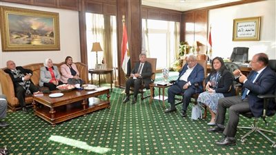 الأعلى للإعلام يعقد جلسة نقاشية حول سبل تطوير الإعلام المصري