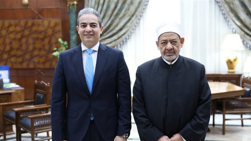 نقيب الإعلاميين يلتقي