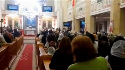 أصوات الترانيم في كل مكان، شاهد صلاة قداس عيد الميلاد بكنيسة ماري جرجس بطنطا