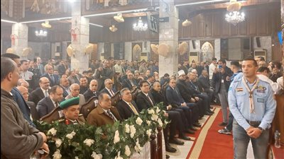 ترانيم وزفة في قداس عيد الميلاد بمطرانية العذراء مريم والملاك ميخائيل بالمنصورة (فيديو وصور) 