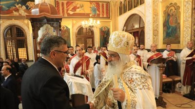محافظ الجيزة يزور مطرانية الأقباط الأرثوذكس لتقديم التهنئة بعيد الميلاد