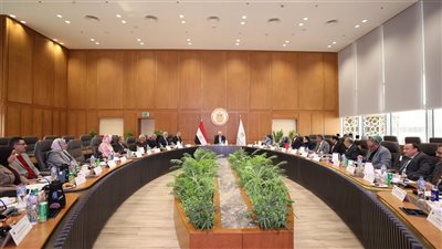 وزير التعليم العالي والبحث العلمي يترأس جلسه اجتماع مجلس المراكز والمعاهد والهيئات البحثية